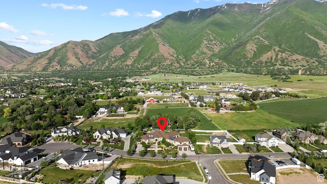 1827 S Hillcrest Cir, Mapleton, UT 84664 - aerial view of property and surrounding area with mountains and nearby suburban area