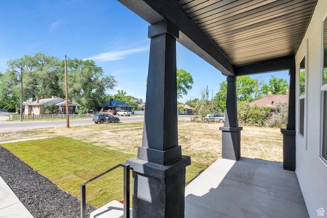 195 E 200 S, Nephi, UT 84648 - covered porch with a lawn