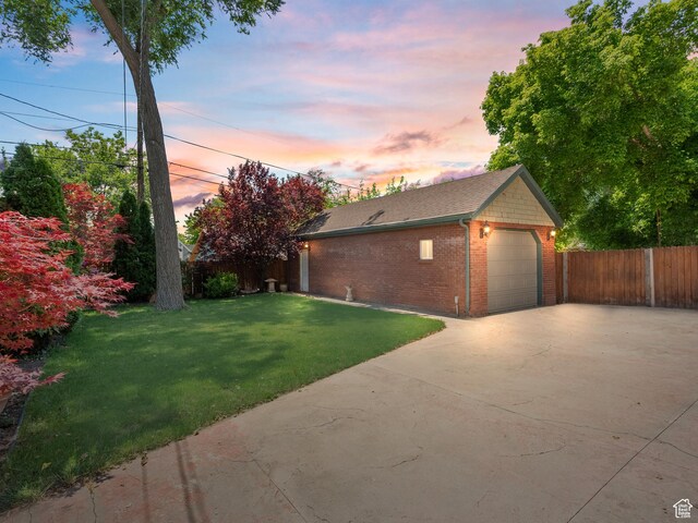 1146 E Harvard Ave S, Salt Lake City, UT 84105 - yard at dusk featuring driveway
