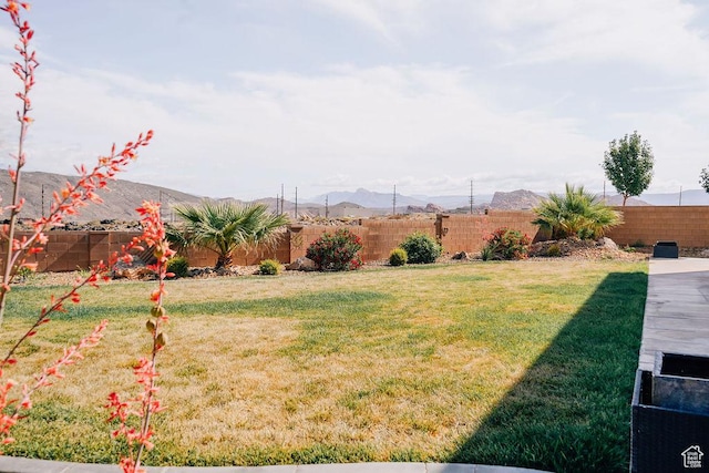 583 N Staci Dr, Hurricane, UT 84737 - view of yard with a mountain view