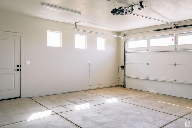 583 N Staci Dr, Hurricane, UT 84737 - garage featuring a garage door opener