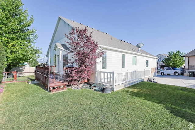 3946 W Birmingham Cir S, Jordan, UT 84009 - view of side of property featuring roof with shingles