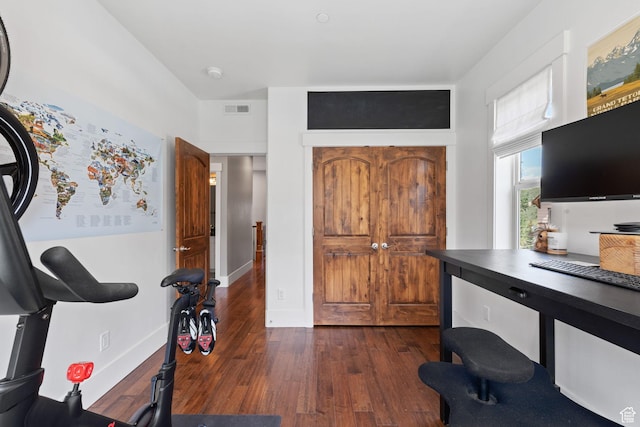 760 W Holliday Dr, Kamas, UT 84036 - foyer entrance with dark wood-type flooring and baseboards