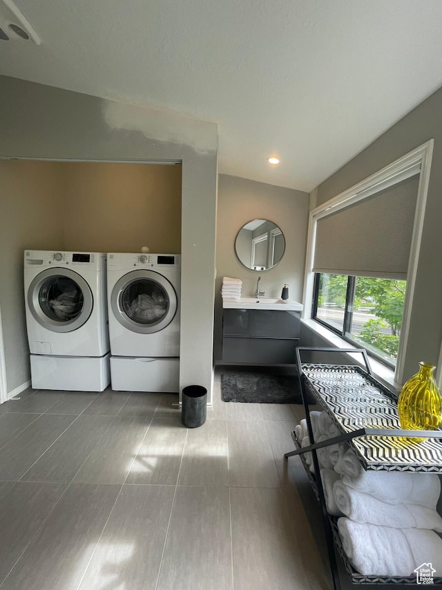 3599 E Oakview Dr, Millcreek, UT 84124 - washroom with washing machine and dryer