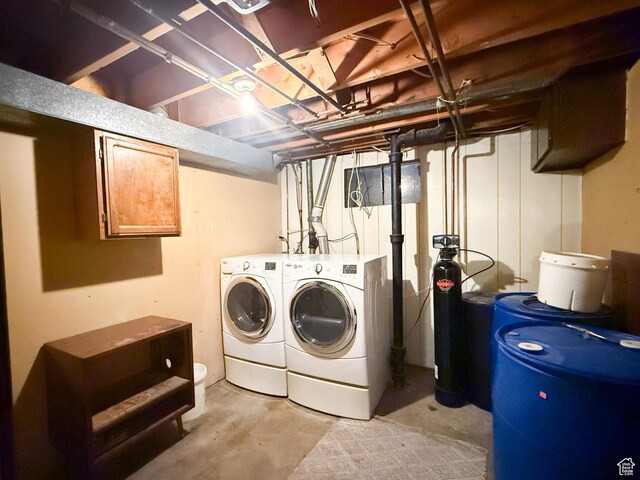 1066 Beecher Ave, Brigham City, UT 84302 - laundry room featuring washer and dryer
