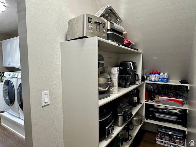 160 W 100 S, Fillmore, UT 84631 - pantry featuring washing machine and dryer