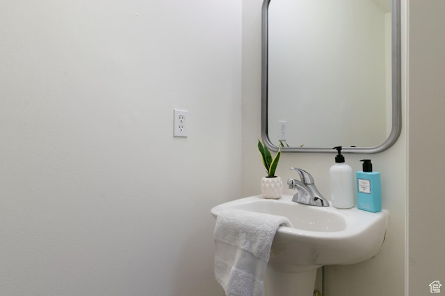 1559 W Alsace Way, West Valley City, UT 84119 - bathroom with a sink