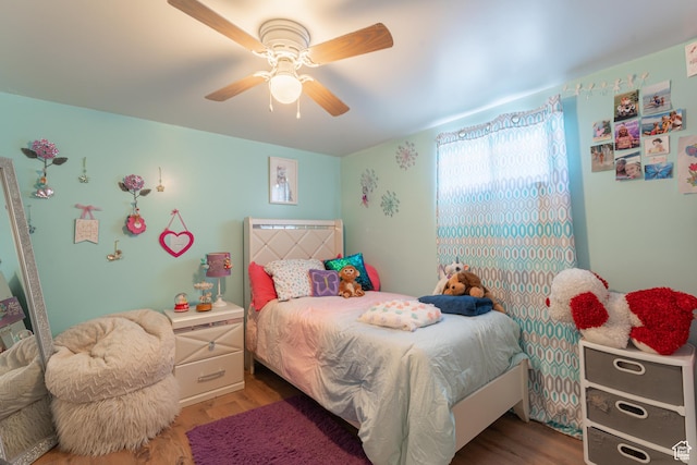 121 W 350 N, Clearfield, UT 84015 - bedroom with wood finished floors and a ceiling fan
