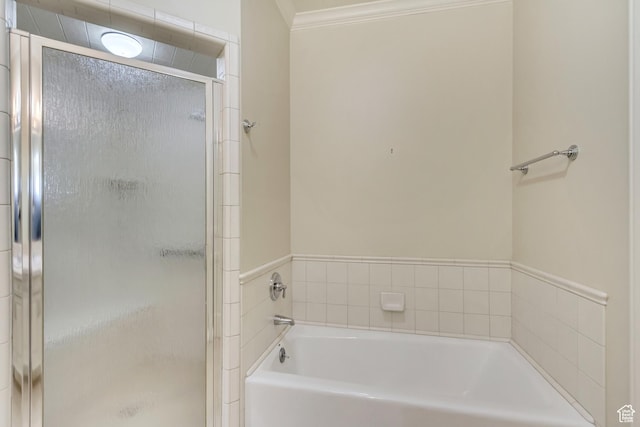 4234 N Vintage Cir, Provo, UT 84604 - full bathroom with a stall shower, crown molding, and a garden tub
