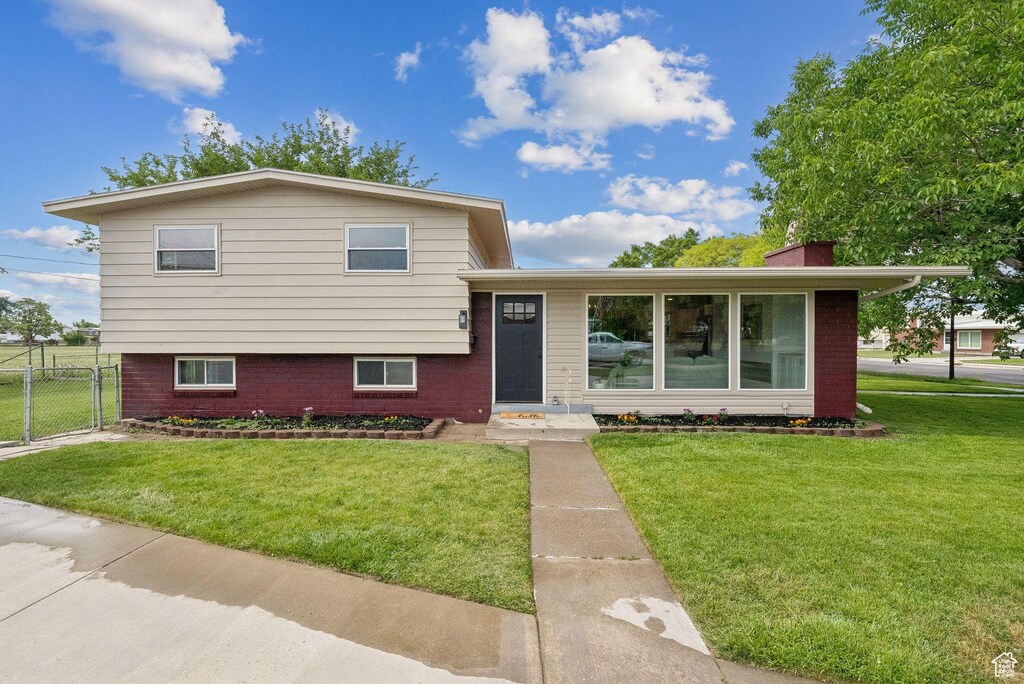 4194 S Bennion Rd, Taylorsville, UT 84129 - photo 1