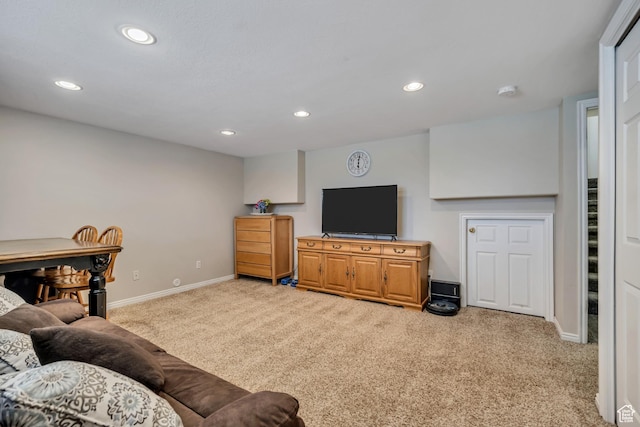 4060 W 4950 S, Roy, UT 84067 - living room featuring carpet floors, recessed lighting, and baseboards