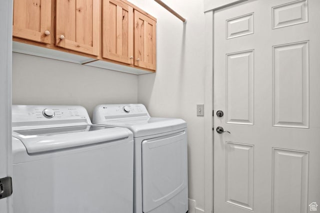 2193 E Robie Hill Ln, Millcreek, UT 84109 - washroom featuring washer and clothes dryer and cabinet space