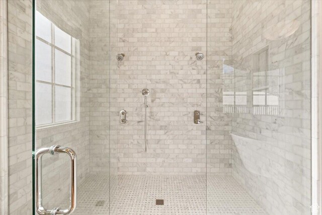 478 S Maple Lakes Dr, Mapleton, UT 84664 - full bathroom with a shower stall