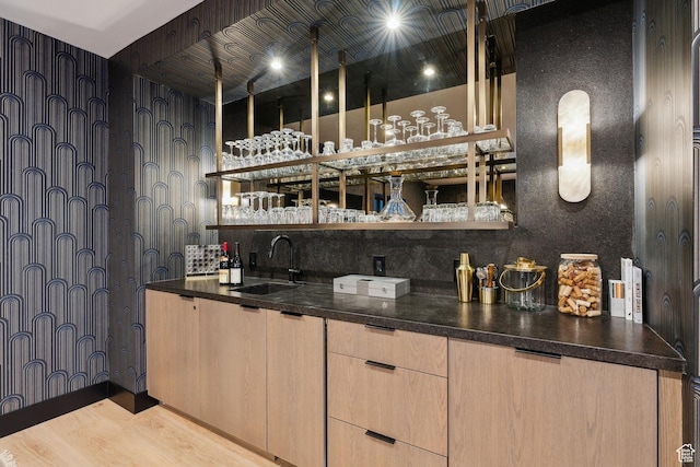 8200 E Royal St Unit 50, Deer Valley, UT 84060 - indoor wet bar with wood finished floors and backsplash