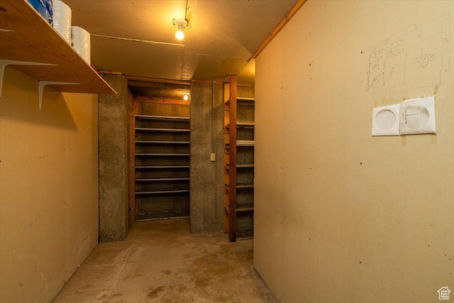 6837 S Baldwin Ave, West Jordan, UT 84084 - view of walk in closet