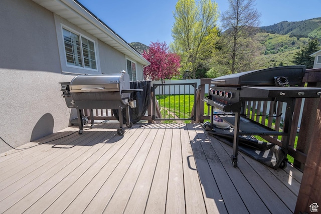 1536 E Mountain Rd, Logan, UT 84321 - wooden terrace with a mountain view
