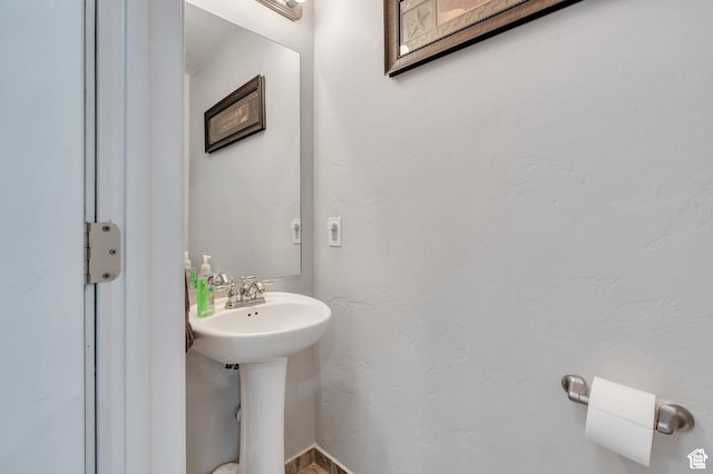 685 E Bullrush Pkwy E, Lehi, UT 84043 - view of bathroom
