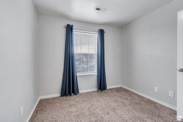 685 E Bullrush Pkwy E, Lehi, UT 84043 - carpeted empty room with baseboards