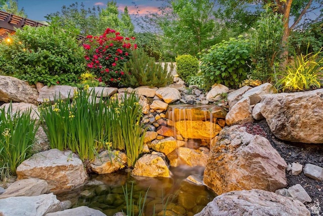 1784 E Ellerbeck Ln, Draper, UT 84020 - view of yard with a small pond
