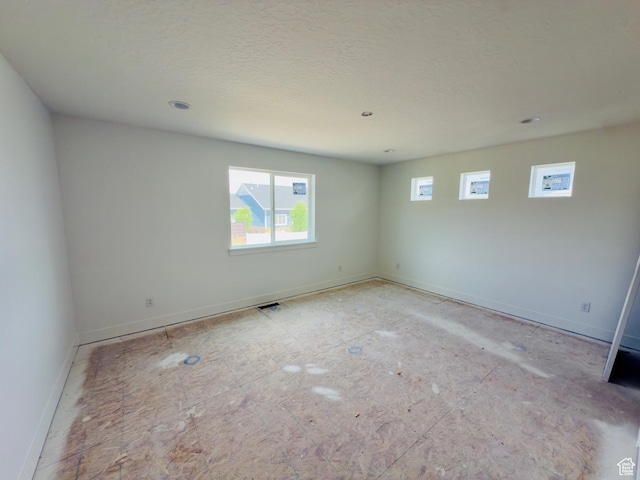 572 S 1340 E, Payson, UT 84651 - unfurnished room featuring plenty of natural light