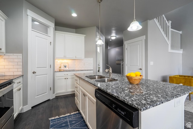 14508 S Juniper Shade Dr W, Herriman, UT 84096 - kitchen with stainless steel appliances, a sink, dark wood-style flooring, backsplash, and recessed lighting