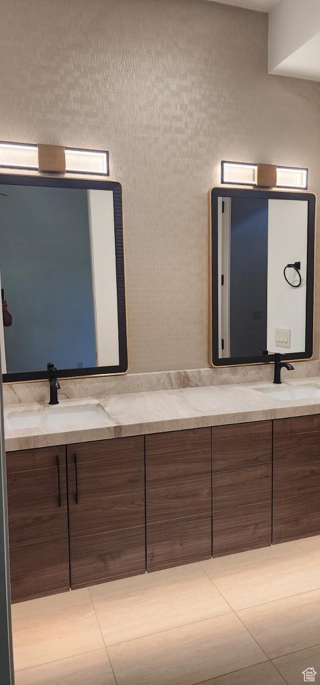 101 Crestview Cir, Park City, UT 84098 - full bathroom with double vanity