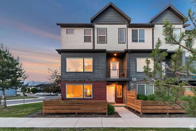 1791 W 60 S, Pleasant Grove, UT 84062 - modern home with a balcony