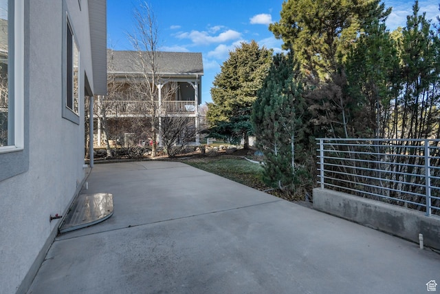 4554 W Birdie Way S, Jordan, UT 84009 - view of patio / terrace