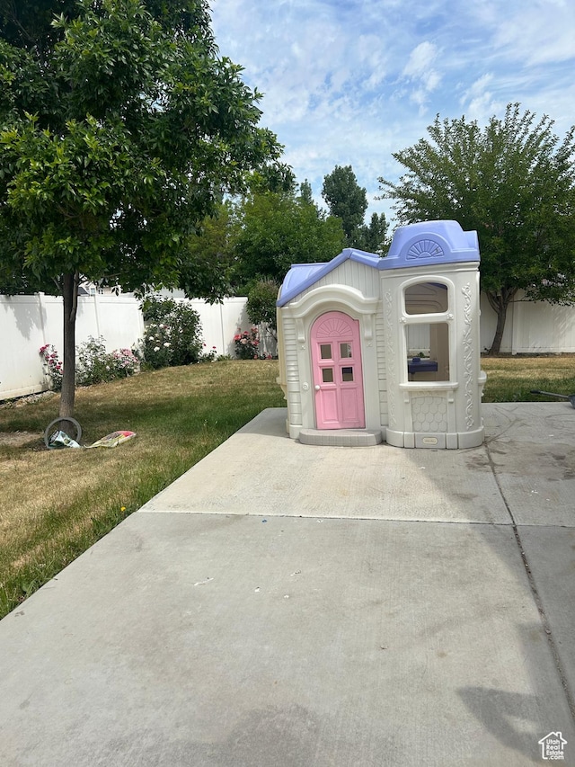 3086 S Fernbush Dr, Magna, UT 84044 - exterior space featuring a patio