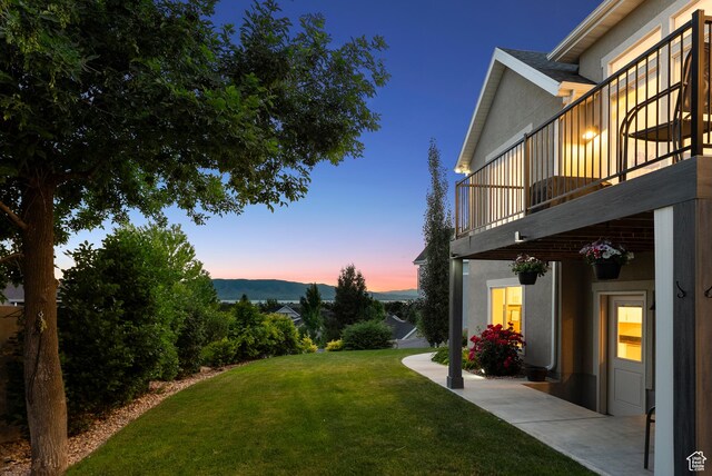 786 S 820 E, Pleasant Grove, UT 84062 - yard at dusk with a balcony and a yard