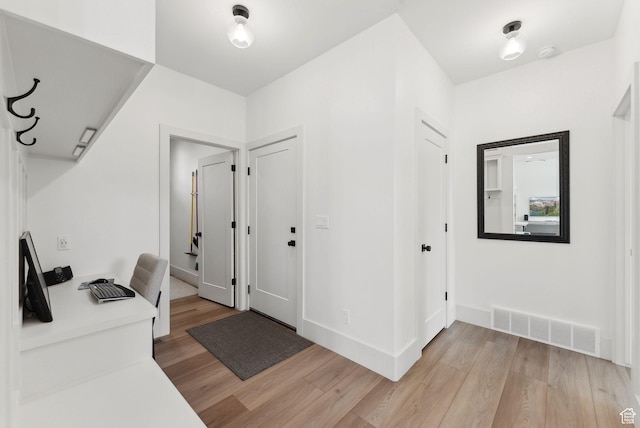 786 S 820 E, Pleasant Grove, UT 84062 - entrance foyer with light wood-type flooring and baseboards