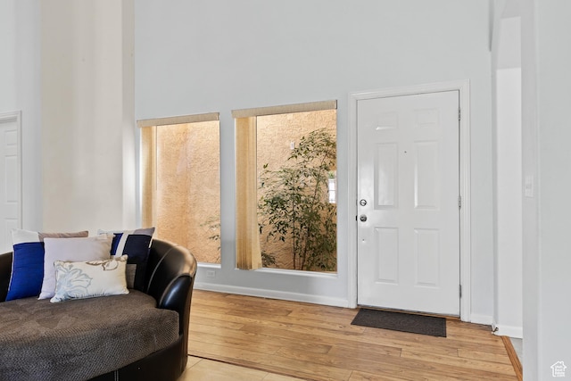 1186 E 900 S Unit 20, St George, UT 84790 - foyer featuring wood finished floors and baseboards