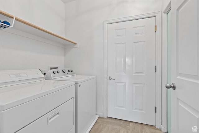 1186 E 900 S Unit 20, St George, UT 84790 - laundry room with washing machine and clothes dryer and baseboards