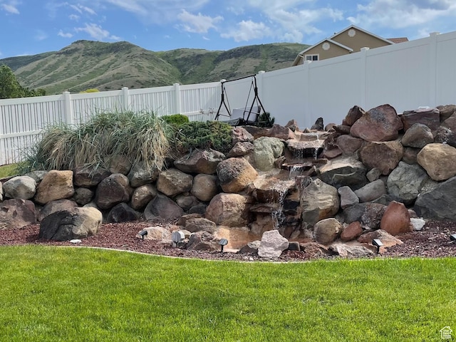 14008 S Emmeline Dr, Herriman, UT 84096 - view of yard featuring a mountain view