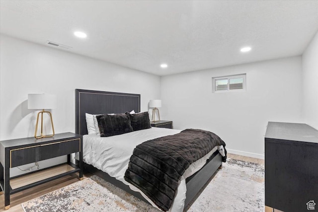 1392 N 450 E, Bountiful, UT 84010 - bedroom with wood finished floors, recessed lighting, and baseboards