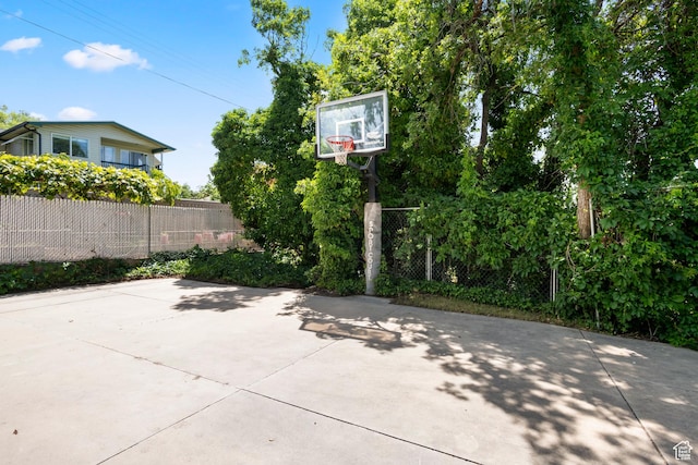 3243 S 200 W, Bountiful, UT 84010 - view of patio featuring basketball court