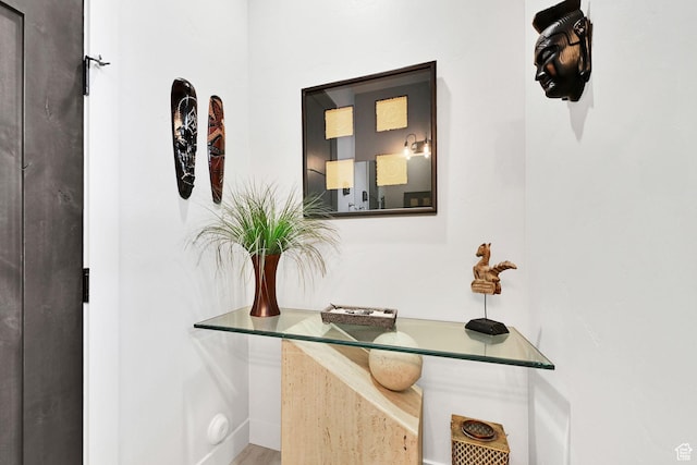 6339 E Quail Ln, Huntsville, UT 84317 - detailed view of baseboards