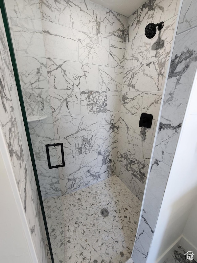 930 E 22nd St, Ogden, UT 84401 - full bath with a shower stall