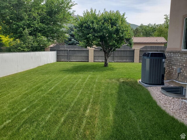 5942 S Cedar Ln E, South Ogden, UT 84403 - photo 28