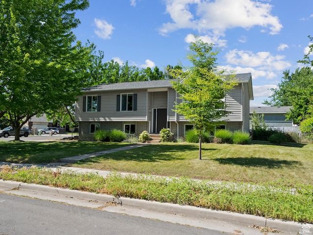 544 W 425 S, Layton, UT 84041 - raised ranch with a front lawn and entry steps