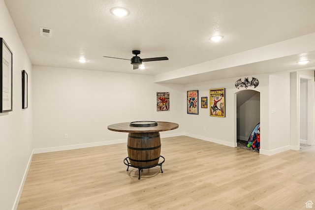 4657 W 275 N, Cedar City, UT 84720 - bar area featuring light wood-type flooring, a ceiling fan, baseboards, and recessed lighting