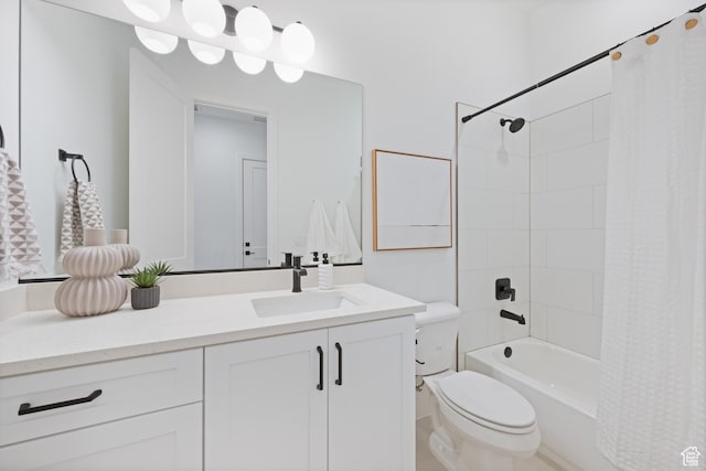 824 S 1690 W, Hurricane, UT 84737 - full bathroom with shower / bath combo with shower curtain and vanity