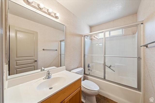 1173 W Snow Canyon Pkwy Unit 30, St George, UT 84770 - bathroom featuring toilet, vanity, and enclosed tub / shower combo