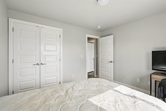 48 S Cimarron Cir, Cedar City, UT 84720 - bedroom featuring a closet