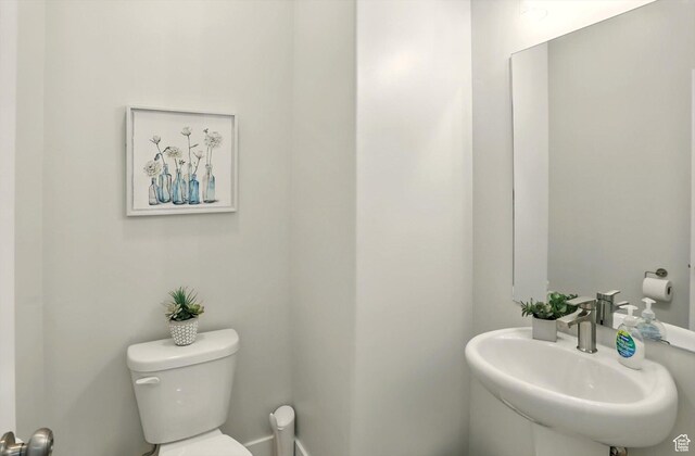 228 E 600 S, Willard, UT 84340 - bathroom with toilet and a sink