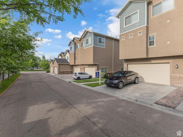 3877 S 1655 W, West Valley City, UT 84119 - view of asphalt road featuring a residential view