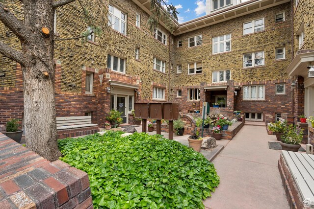 86 B St E Unit 24, Salt Lake City, UT 84150 - surrounding community with mail area