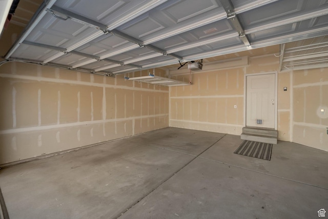 2185 W Crestview Dr, Lehi, UT 84043 - garage with a garage door opener