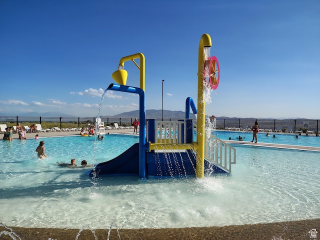 2185 W Crestview Dr, Lehi, UT 84043 - view of pool