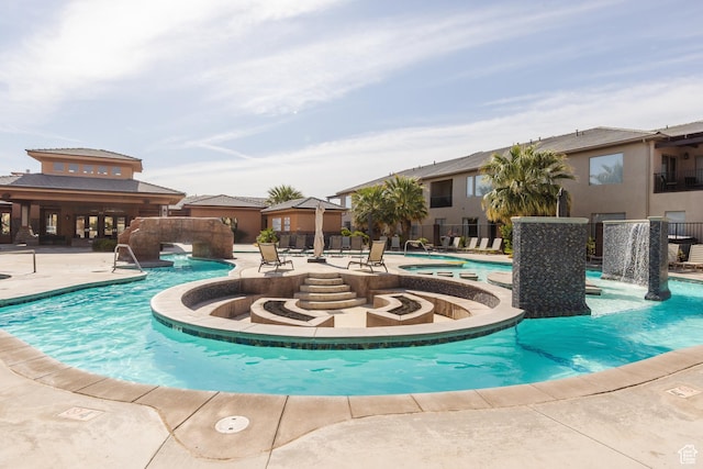 266 N 2020 W # 74, Hurricane, UT 84737 - community pool with a hot tub and a patio